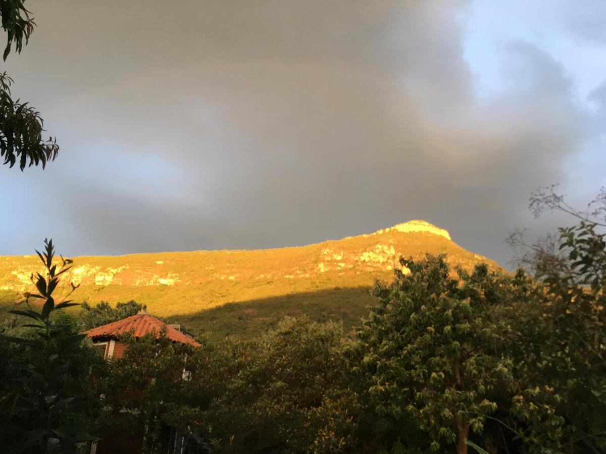 Hospedagem Sabor Da Trilha วาเล ดู คาเปา ภายนอก รูปภาพ